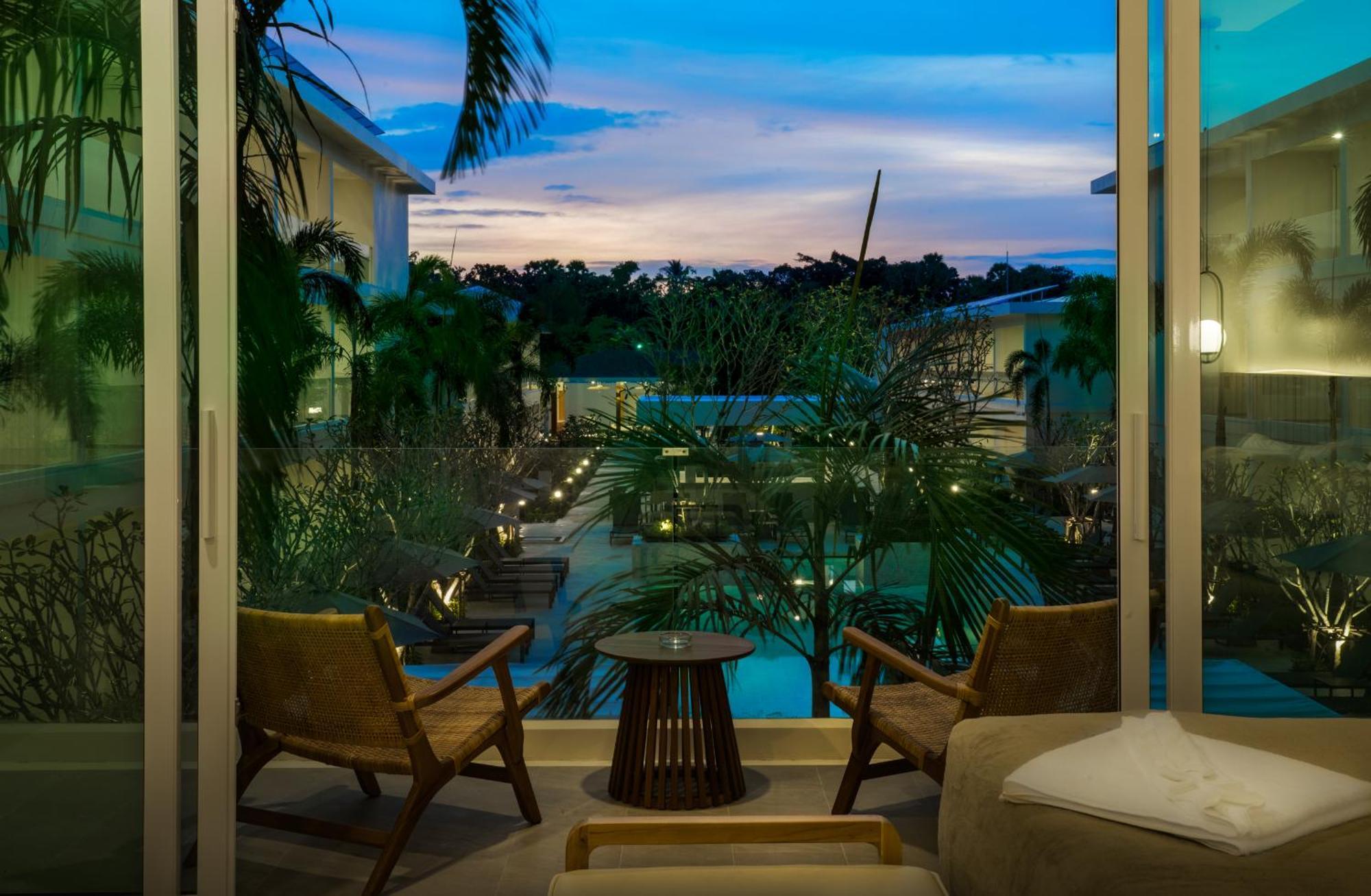 Niranapa Boutique Resort Praia de Kata Exterior foto
