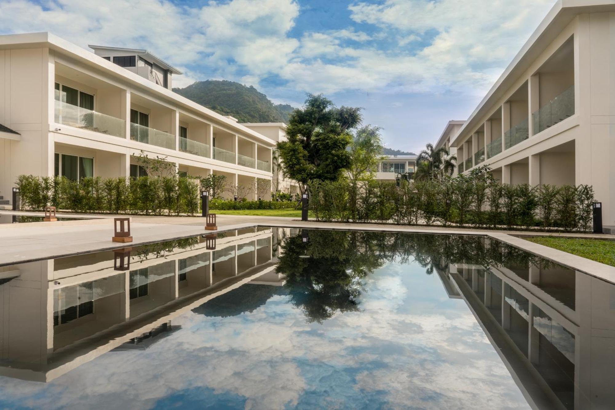Niranapa Boutique Resort Praia de Kata Exterior foto